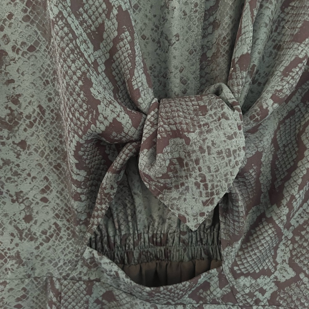 Buddy Love Green Snake Print Mini Dress - Picture 5 of 7